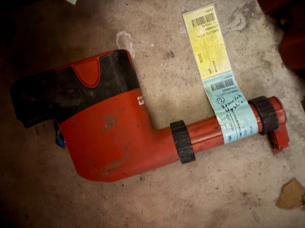 1558629-2 Bultpistol, skruvautomat HILTI