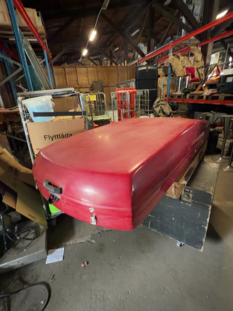 1491711-1 Roof box - Packline