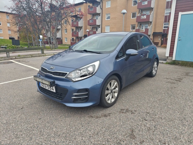 1484585-1 Kia Rio 1.2 CVVT -2015