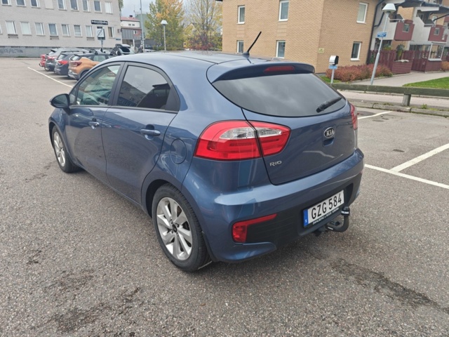1484585-3 Kia Rio 1.2 CVVT -2015