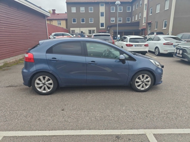 1484585-6 Kia Rio 1.2 CVVT -2015