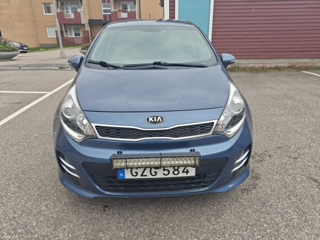 1484585-8 Kia Rio 1.2 CVVT -2015
