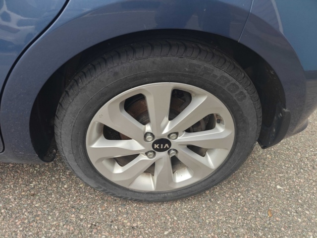1484585-11 Kia Rio 1.2 CVVT -2015
