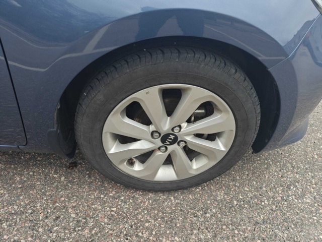 1484585-15 Kia Rio 1.2 CVVT -2015