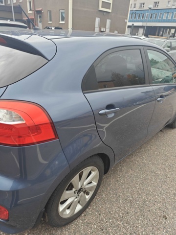 1484585-37 Kia Rio 1.2 CVVT -2015