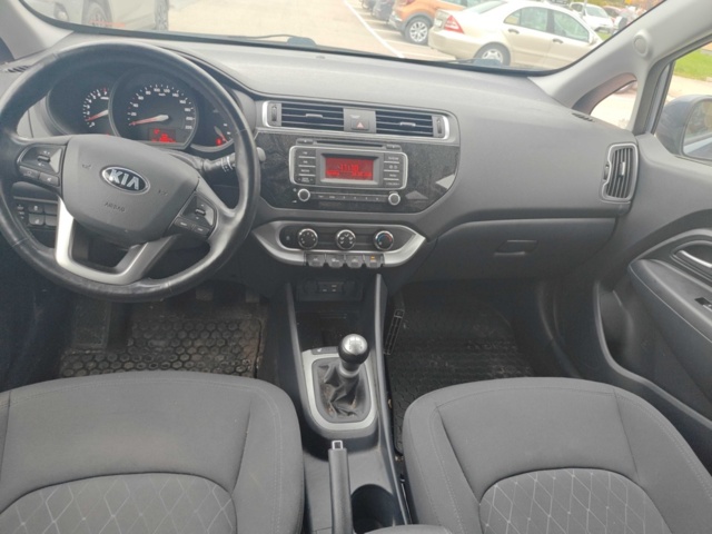 1484585-54 Kia Rio 1.2 CVVT -2015