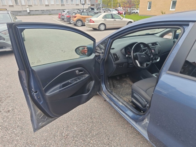 1484585-55 Kia Rio 1.2 CVVT -2015