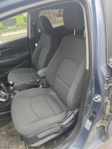 1484585-58 Kia Rio 1.2 CVVT -2015