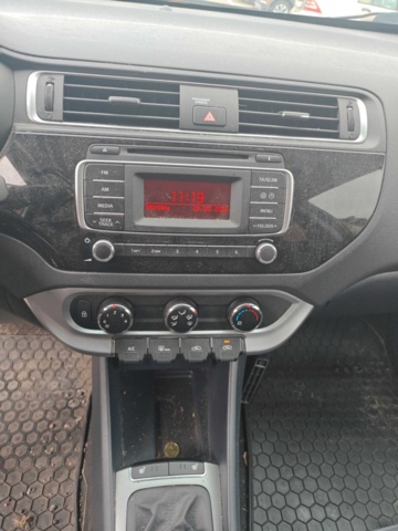 1484585-61 Kia Rio 1.2 CVVT -2015