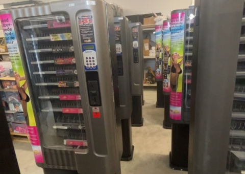 5 vending machines - Selene Basic