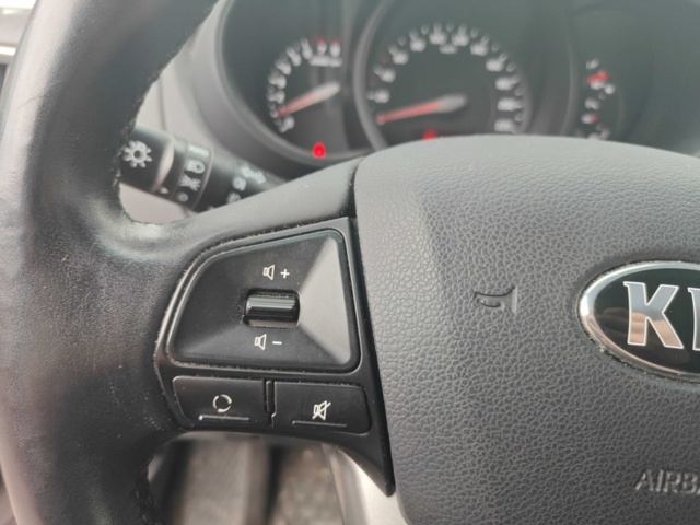 1484585-67 Kia Rio 1.2 CVVT -2015