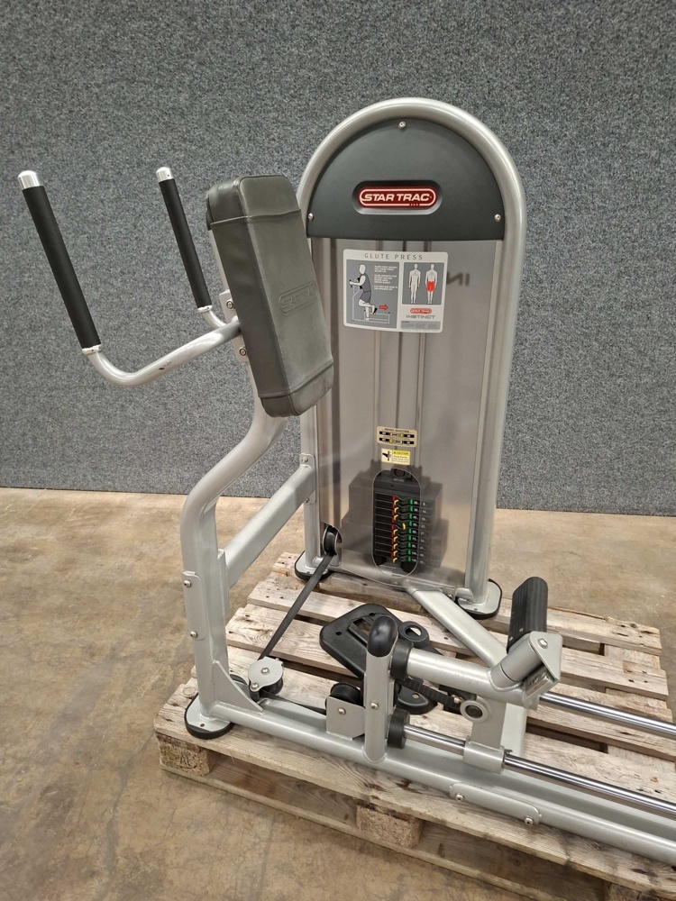 1591023-2 Glute Kickback Machine, Star Track Instinct