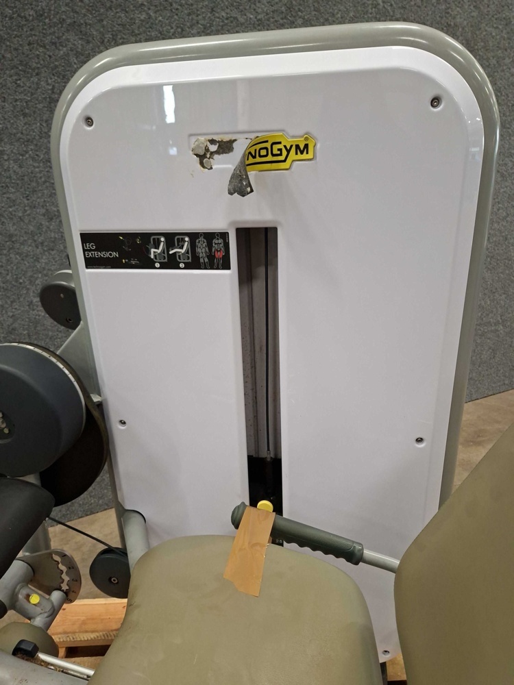 1591025-2 Leg kick machine, TechnoGym
