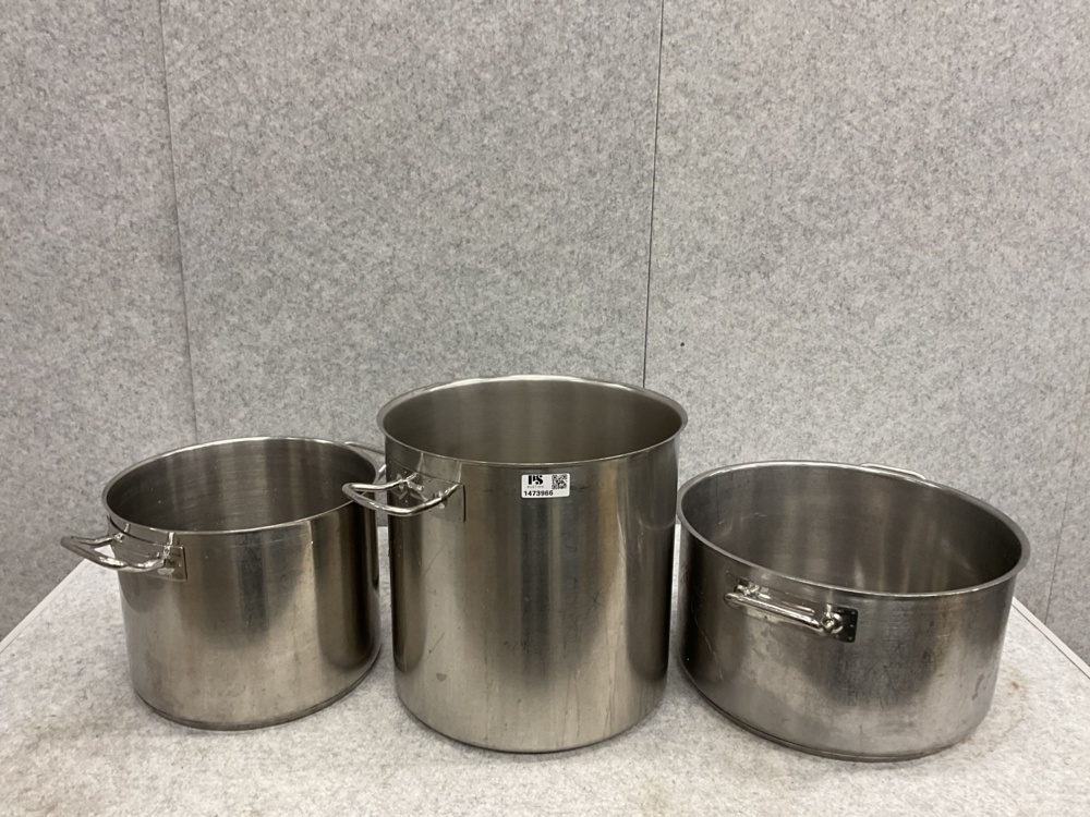 1473966-1 3 large pots