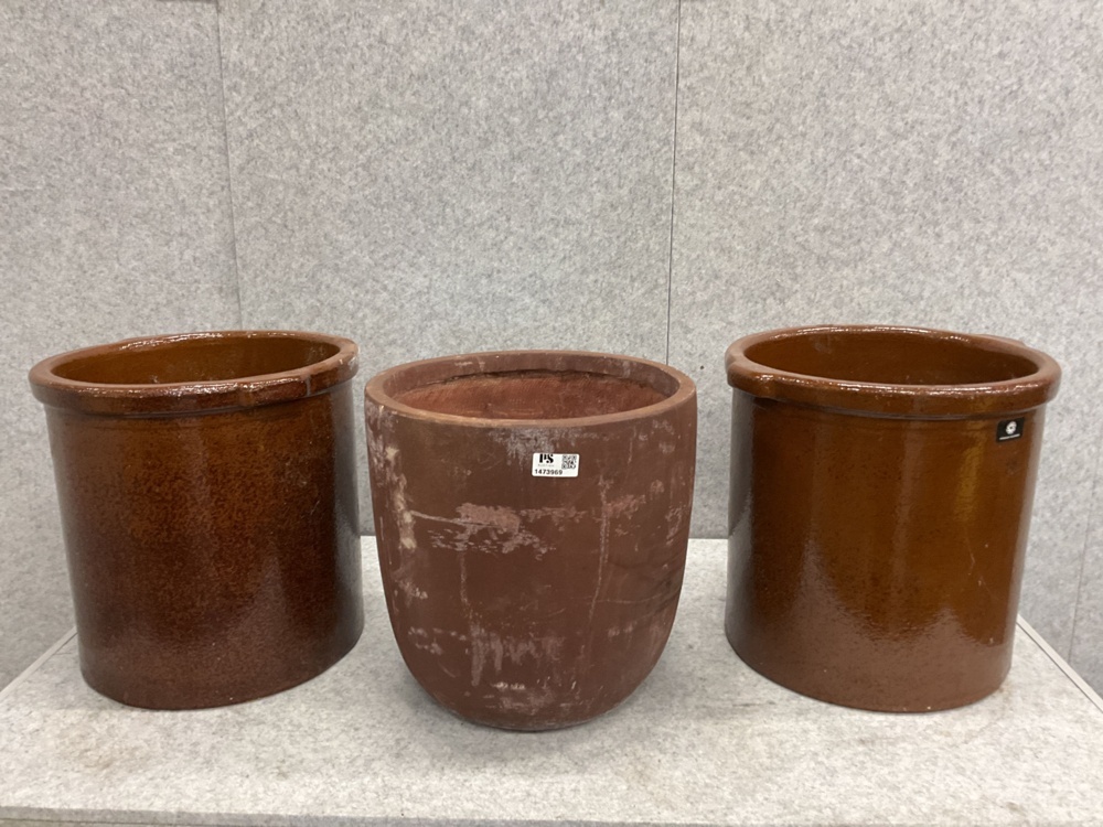 1473969-1 3 pcs. pots