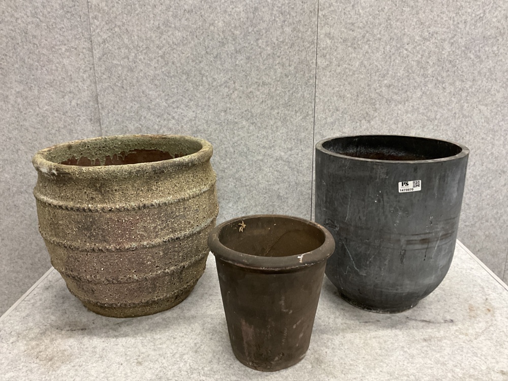 1473970-1 3 pcs. pots