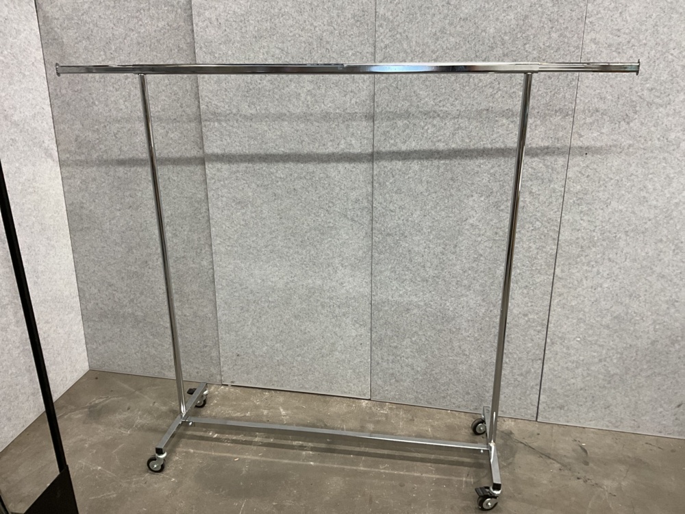 1473974-2 5 clothes racks on wheels