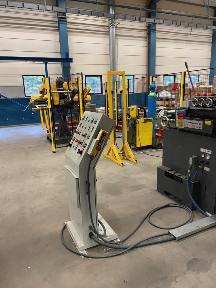 1563497-1 Rullformningslina med 2 kassetter EAE Machinery