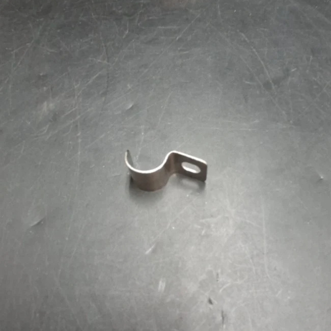 1590366-1 Cable clips, 4 010 pcs