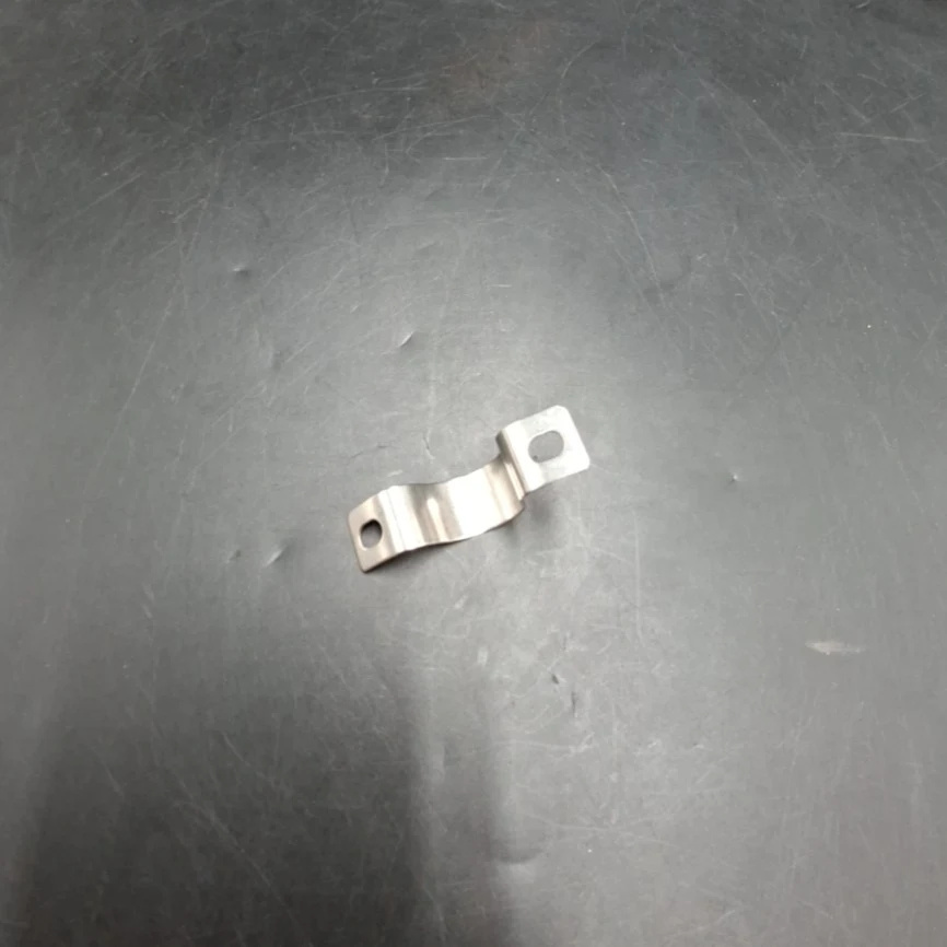 1590374-1 Cable clips, 700 pcs