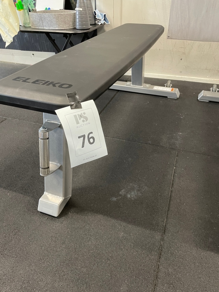 1590276-1 Flat Bench Gold
