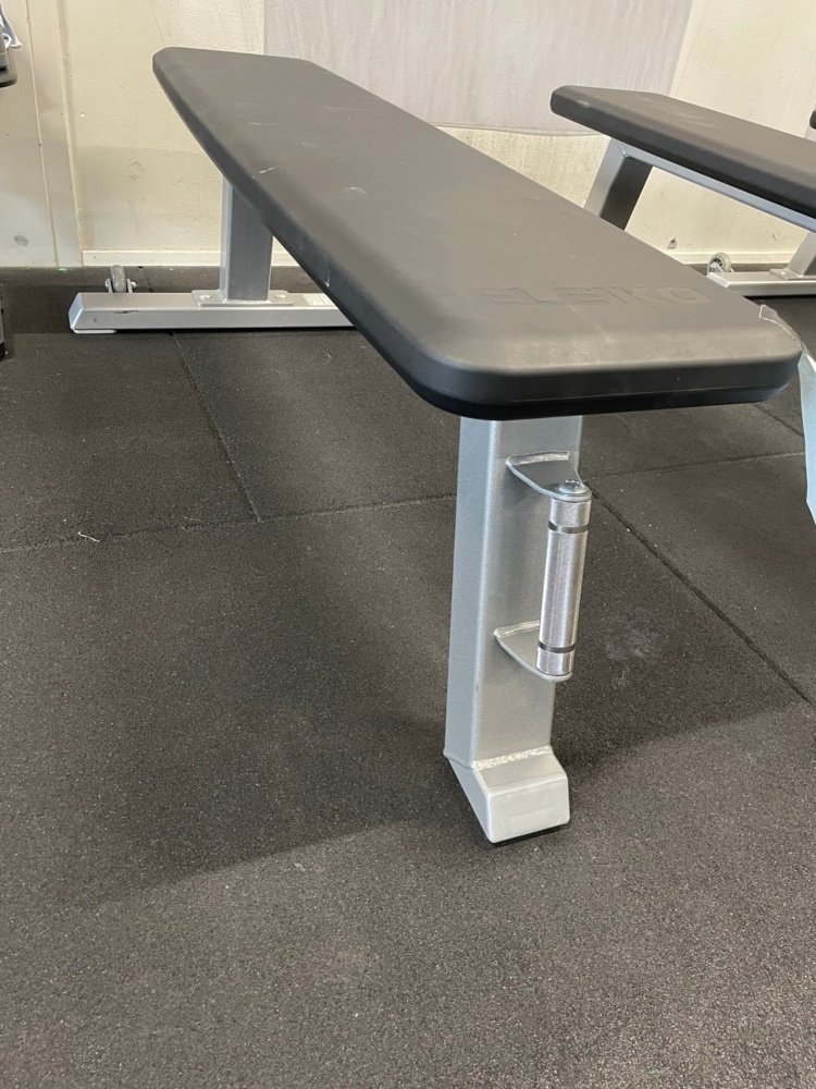 1590276-2 Flat Bench Gold