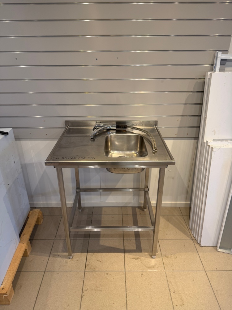 1141833-1 Small sink with tap and faucet, approx. 80x65x90 cm