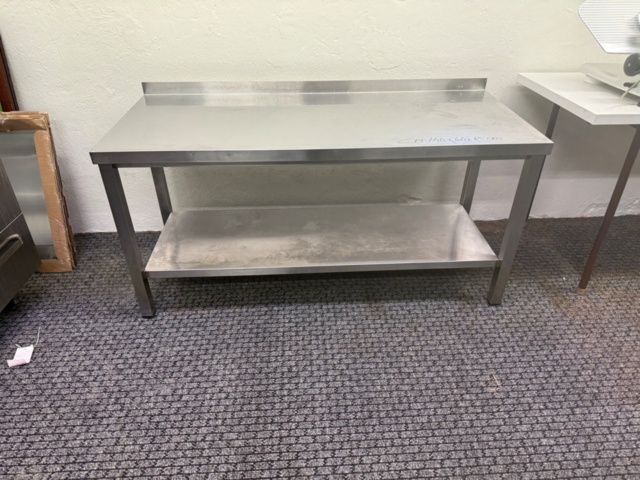 1141835-1 Grillbänk med underhylla, ca 140x60x65 cm