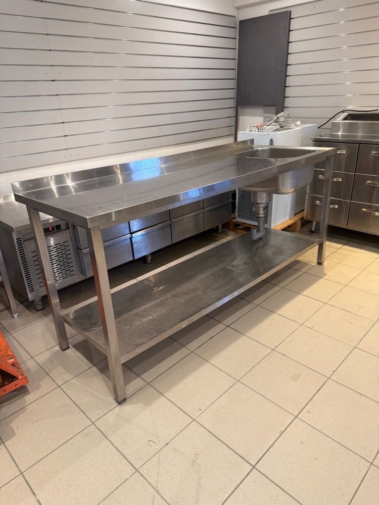 1141798-1 Sink with large bowl, lower shelf and folded back edge. Approx. 195x70x90 cm