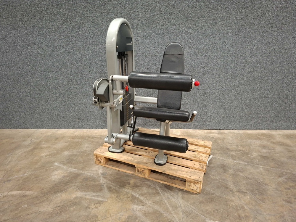 1591045-1 Seated leg curl machine, Star Trac