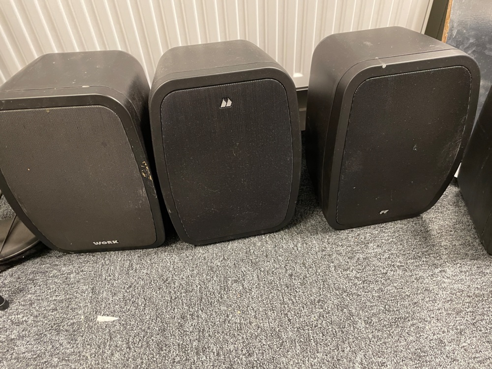 1590316-2 Speakers 5 pcs