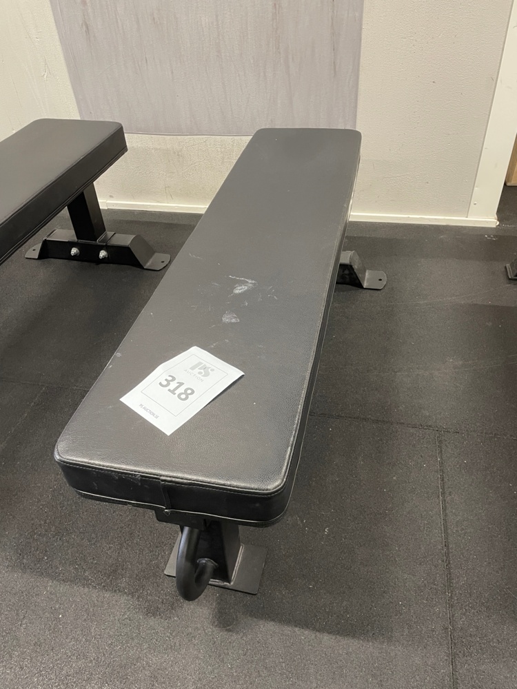 1590318-1 Exercise bench