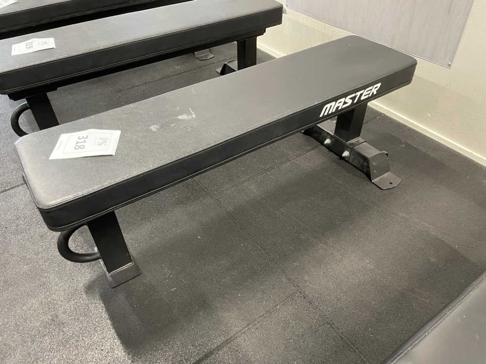 1590318-2 Exercise bench