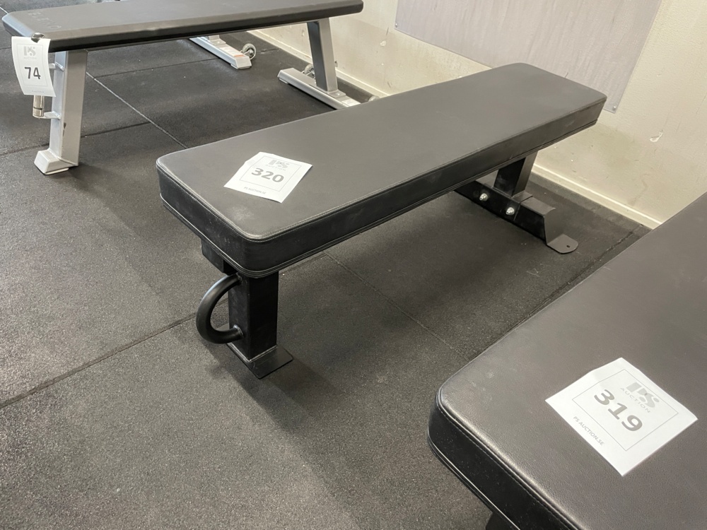 1590320-1 Exercise bench