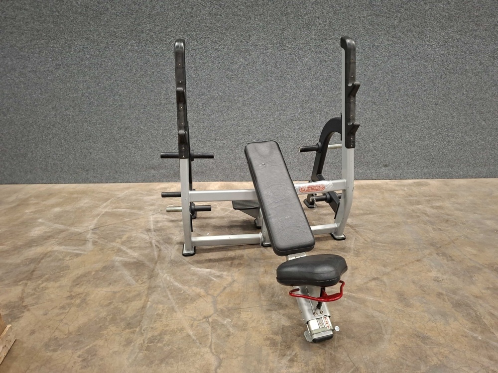 1591053-1 Incline bench press stand, Star Trac