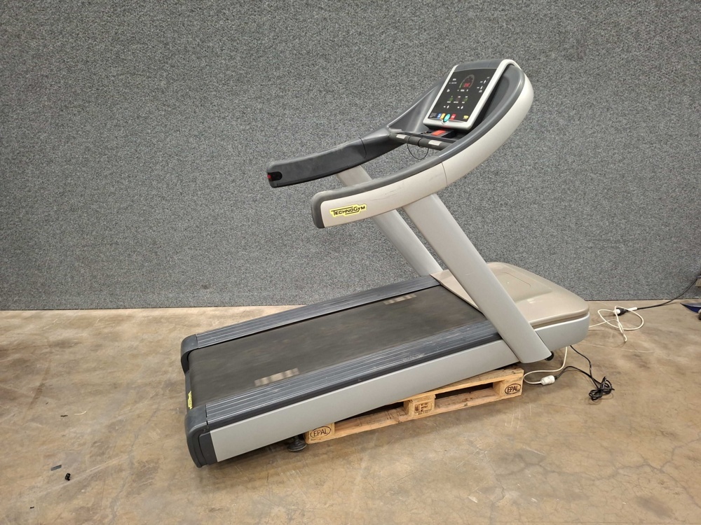 1591501-1 Treadmill, TechnoGym DAK6EL