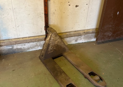 Pallet truck - BT L 2000
