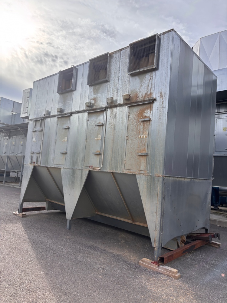1373289-1 Industriell material-/spånsilo med utmatning