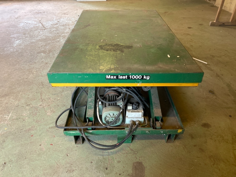 1497737-2 Lifting table - Moving AB MB 1000-820