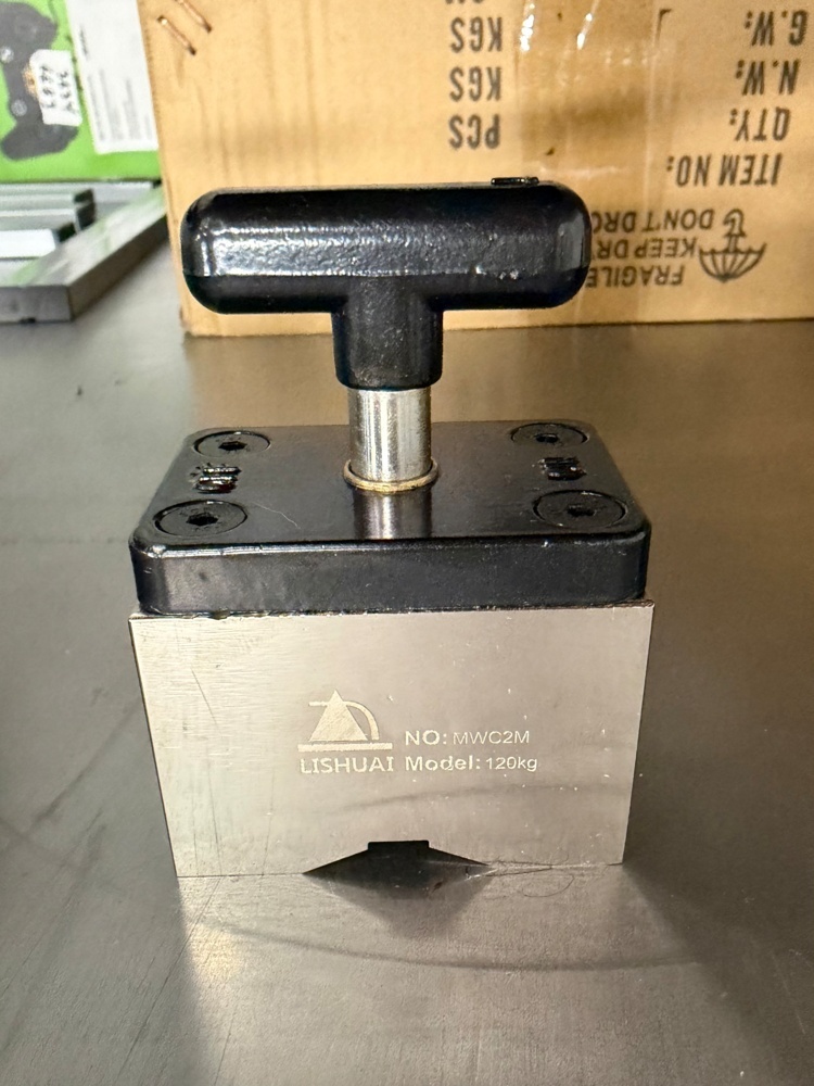 1591476-1 2 pcs Welding magnets On/Off – 120 kg – 5 magnetic surfaces - Free shipping