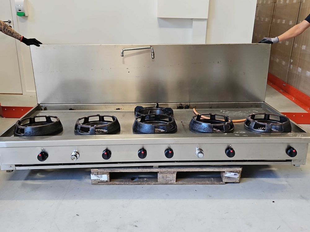 1591514-1 Gas wok with 6 burners and splash plate - Casta CC/06B works