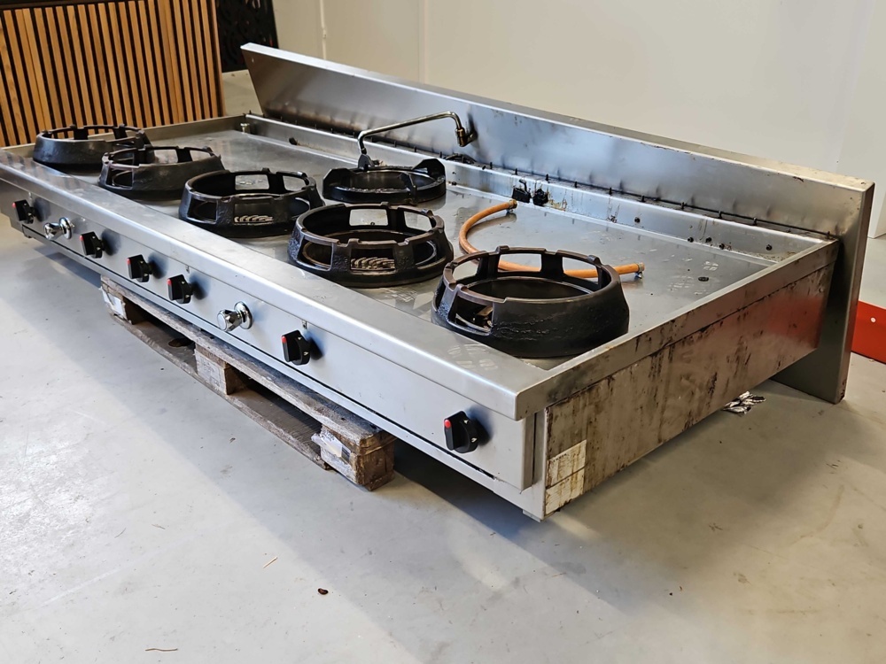 1591514-2 Gas wok with 6 burners and splash plate - Casta CC/06B works