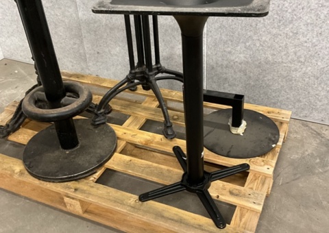 5 st. Bordsstativ i metall och järn