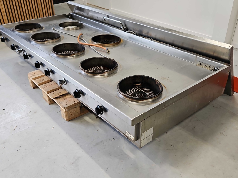 1591516-2 Gas wok with 7 burners and splash plate - Casta works