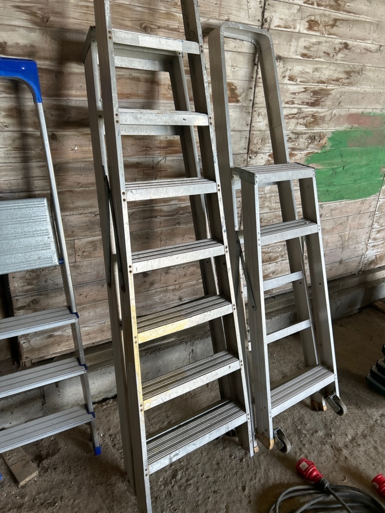 1497758-2 Stepladders 3 pcs