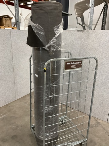 1473996-5 Svart filtduk på rulle