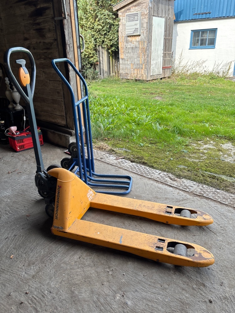 1497750-1 Pallet truck and stair trolley