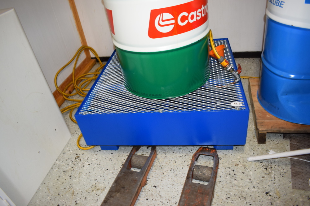 1452856-2 Oil collection pans