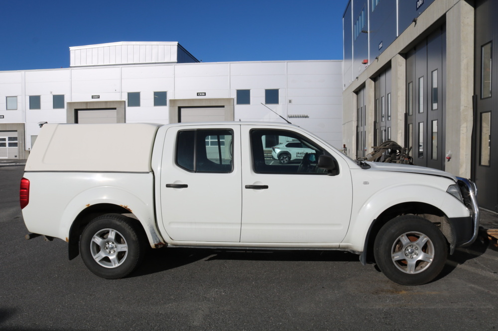 1515223-4 Nissan Navara Double Cab 2.5 dCi 4x4. 2008. (Repair item)
