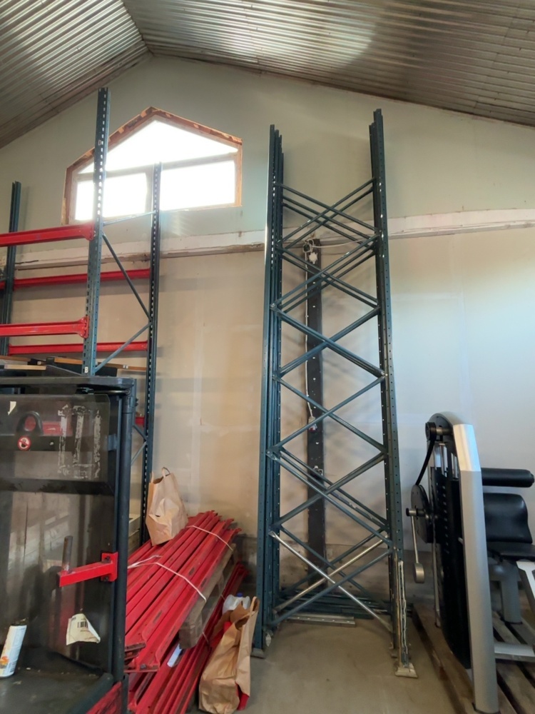 1587645-1 Pallställage – cirka 450 cm högt